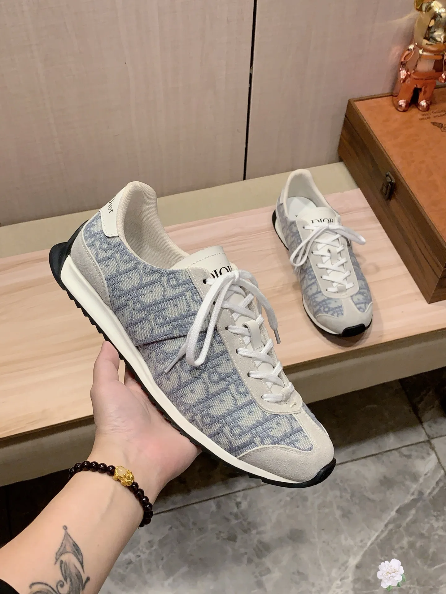 Men's Men's Shoes💰442💰💰🎩🎩[Lightning][Lightning] "Dior DIOR*" The latest and most popular casual shoes, top brand [seduce] luxury ~ purchasing agency, top ~ quality. [Strong] The upper is made of imported breathable cowhide with woven material ➕ breathable sheepskin feet (•) and fine workmanship. The original stylish and stylish soft rubber wear-resistant and non-slip outsole is light and comfortable on the feet. The real thing looks better when photographed in real life. 413: Code: 35-44, 45.46 can be customized, 8️⃣ colors selected